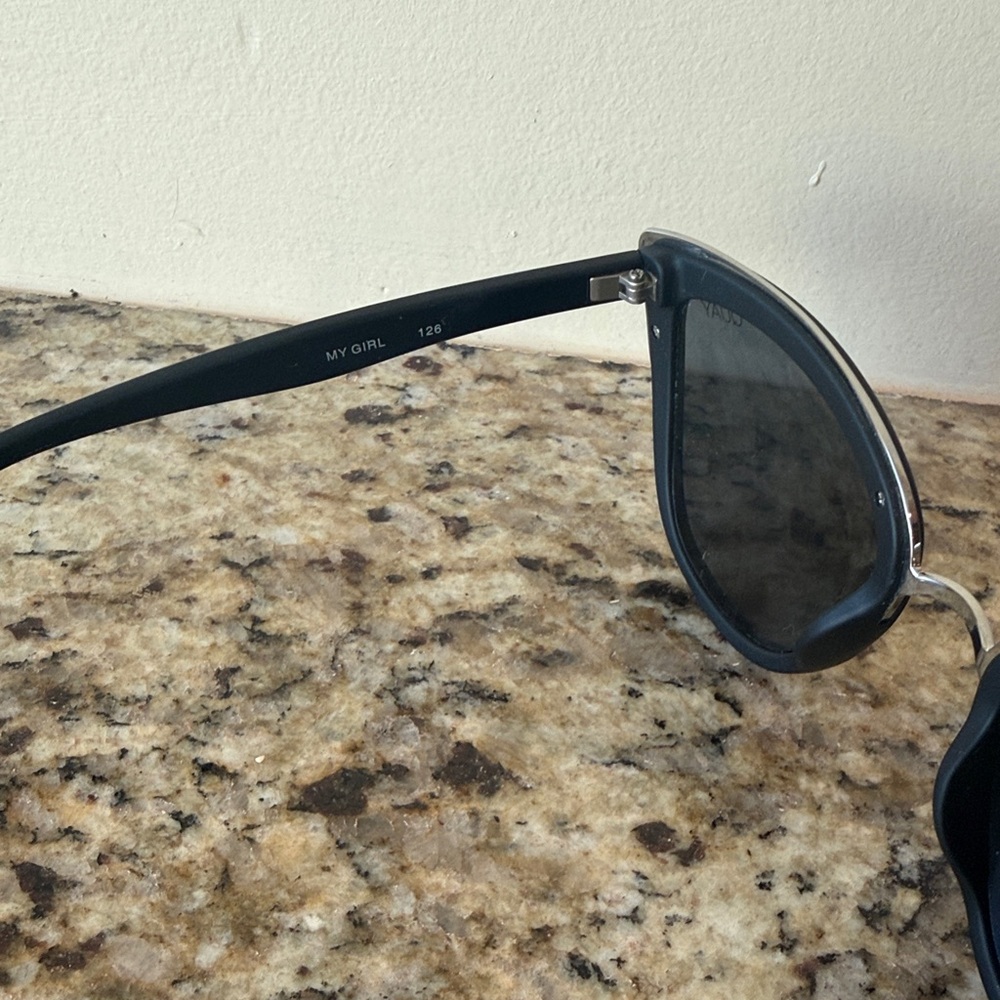 Quay Australia My Girl Sunglasses Black - Picture 6 of 8
